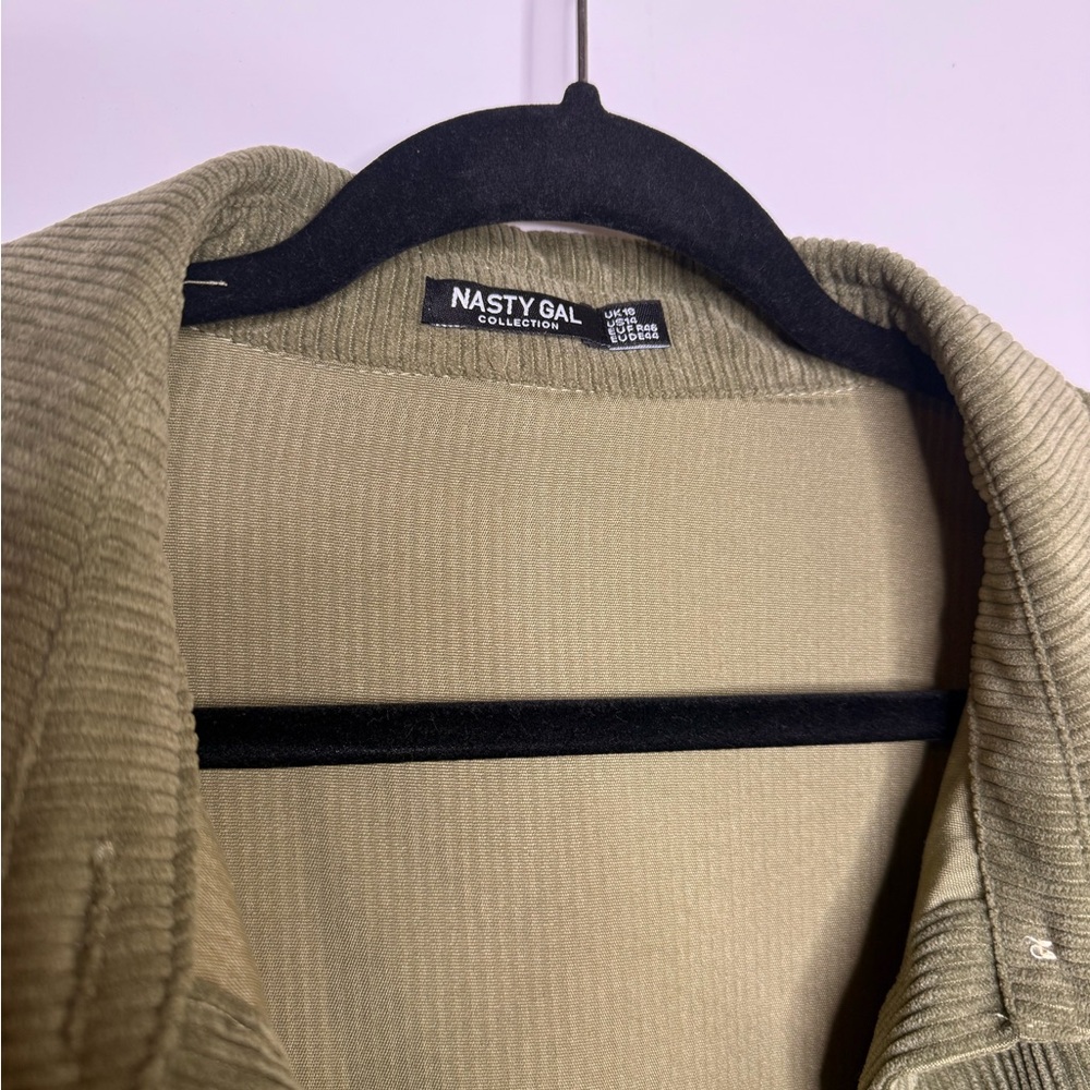 Nasty Gal Forest Green Corduroy Button-Down Shirt/Jacket - Picture 3 of 7